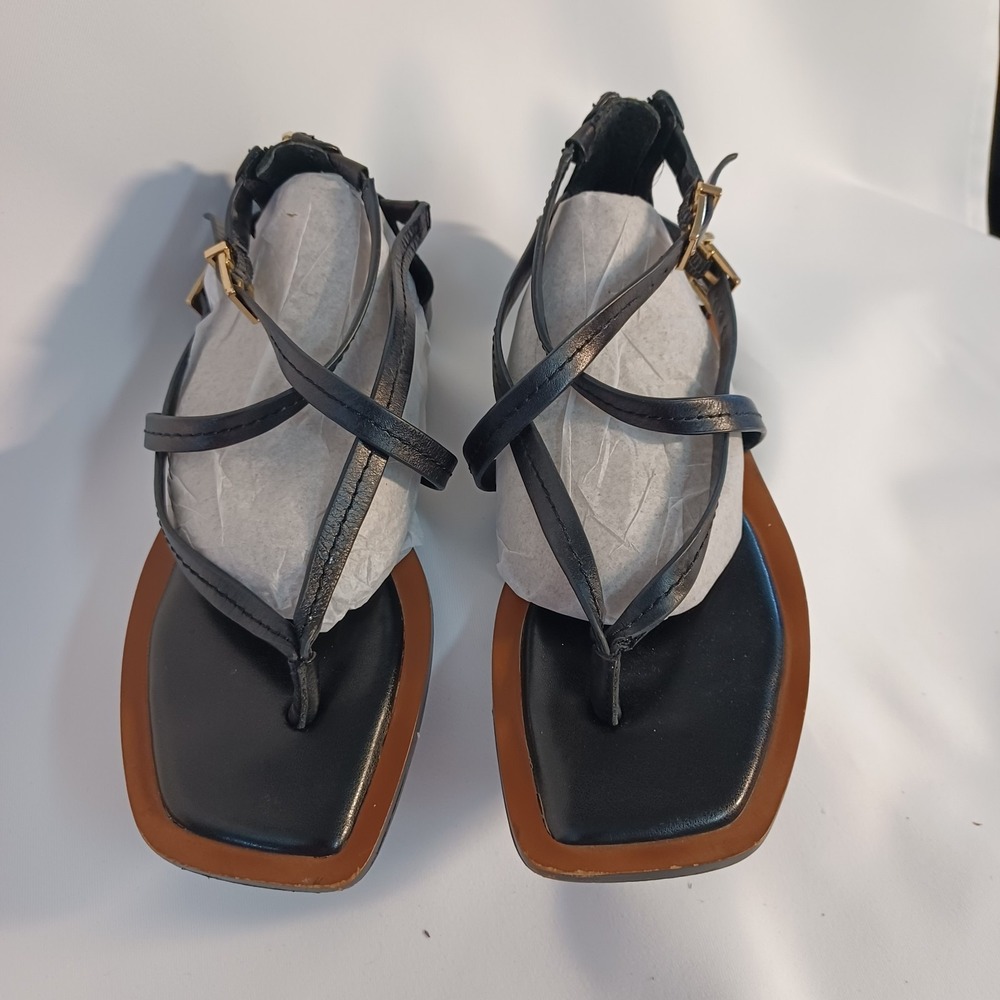 Vince Camuto Brenndie Black Leather Strappy Thong Gladiator Sandal Size 7